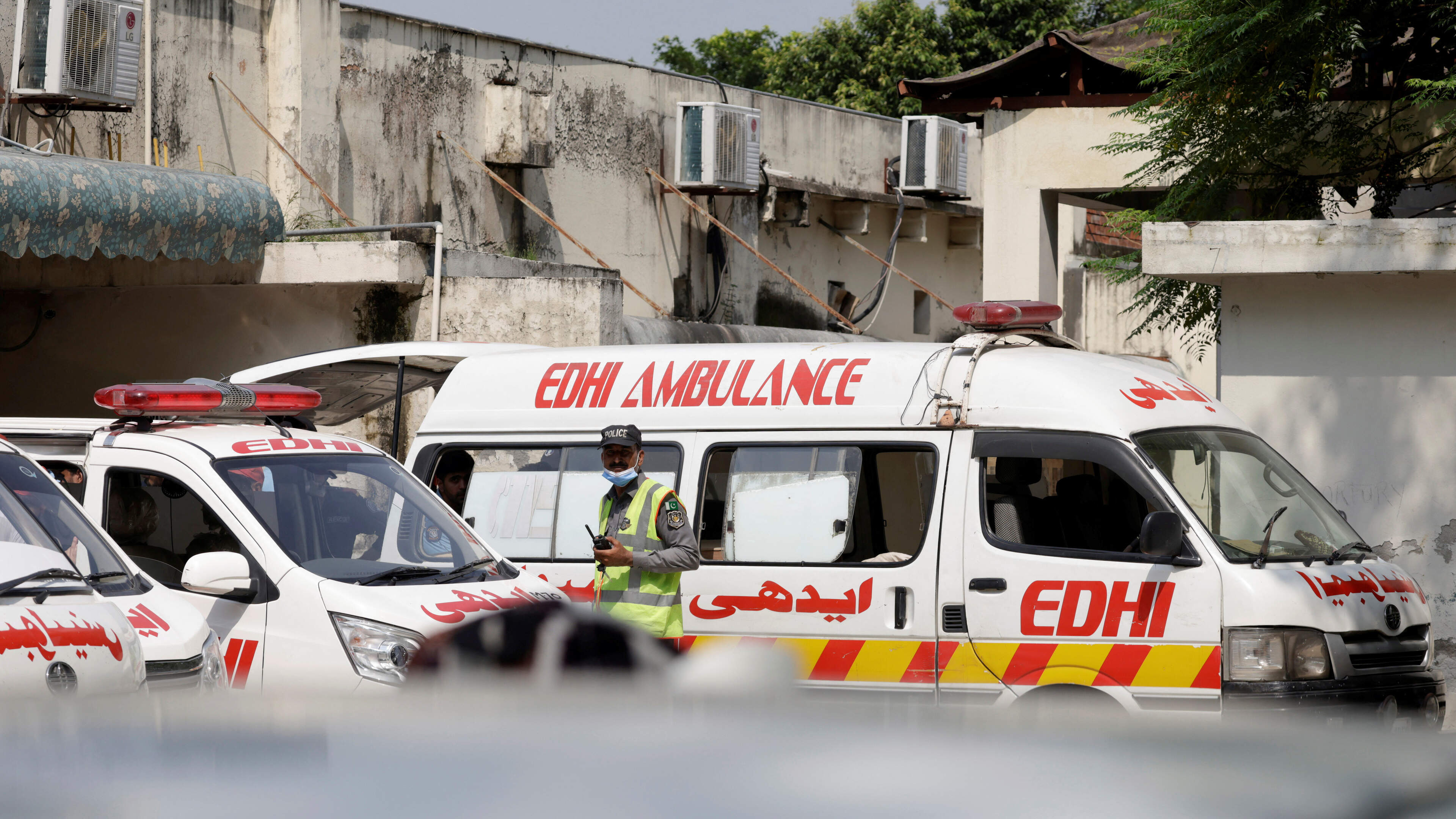 At least 15 infants killed in Pakistan hospital fire